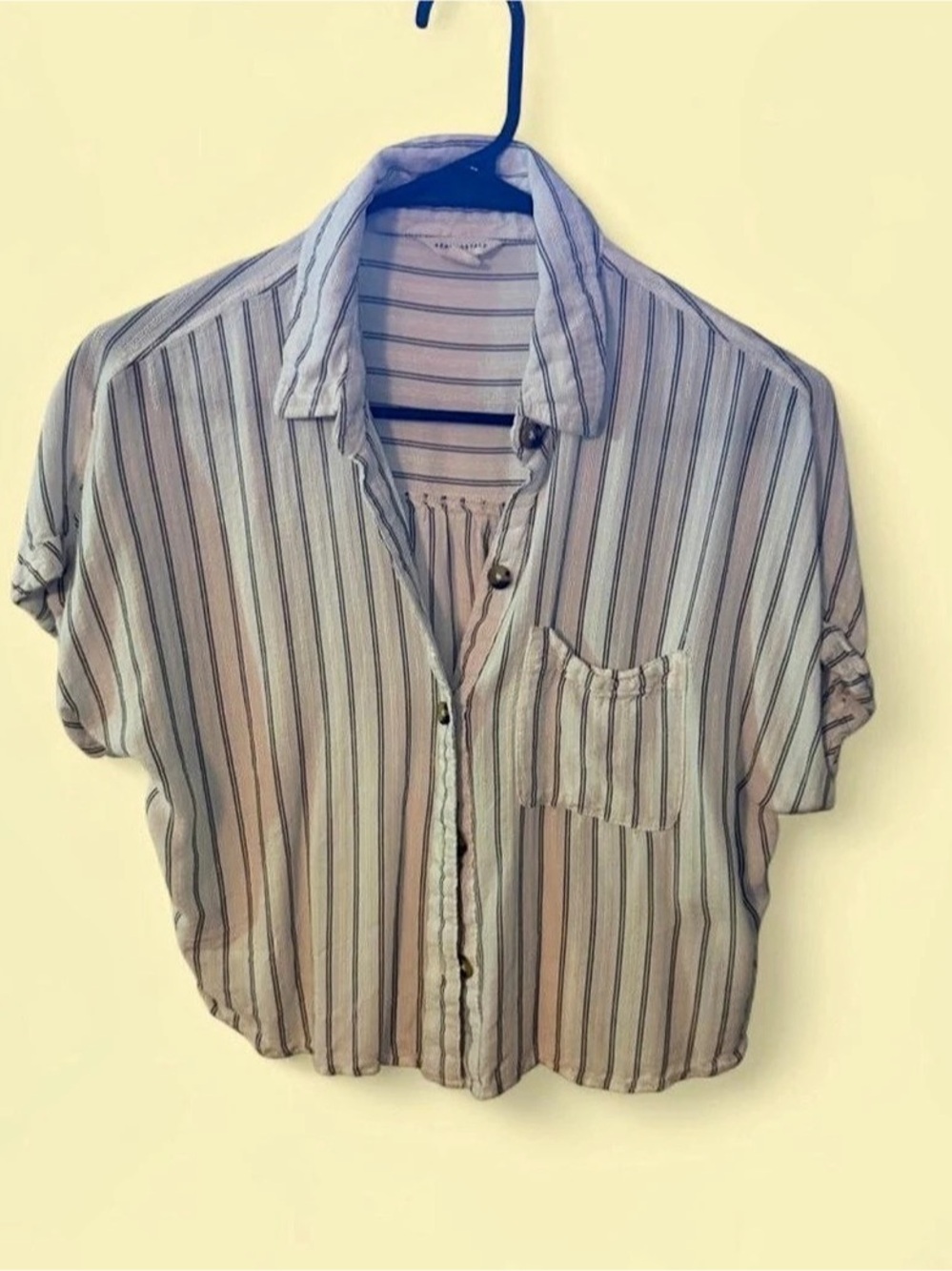 Aeropostale Striped Button Down Shirt in White & Blue Small